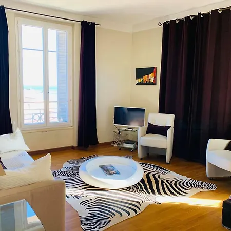 Isula Rousse *